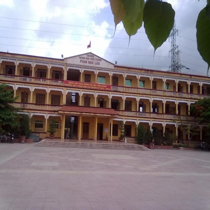 Hai Phong: Choang voi ky luc 8 loai dong phuc/nam hinh anh