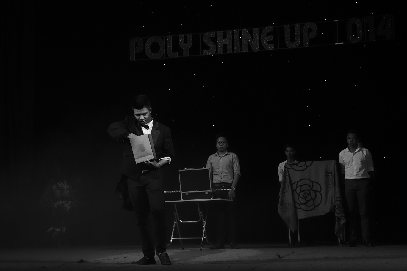 Phần trình diễn ảo thuật hút người xem của thí sinh Nguyễn Đức Bảo.