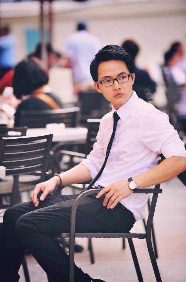 Thầy giáo Lại Tiến Minh đã thử sức trong lĩnh vực âm nhạc như các cuộc thi Thần tượng âm nhạc Việt Nam 2013, Trò chơi âm nhạc 2014. Hiện tại, thầy đang ấp ủ mở cửa hàng kinh doanh thời trang.