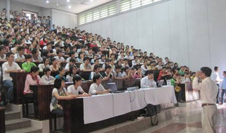 Giáo dục ĐH VN đã có nhiều thay đổi so với các năm 2006 và 2007 nhưng vấn đề giờ lên lớp của cả giảng viên lẫn sinh viên vẫn chưa được cải thiện đáng kể.