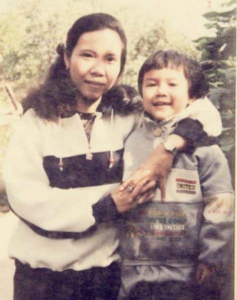 Thành Trung làm từ thiện từ chính mong muốn của mẹ khi mới lên 8 tuổi.