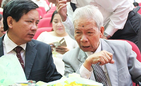 GS Hoang Nhu Mai - nha giao da tai hinh anh