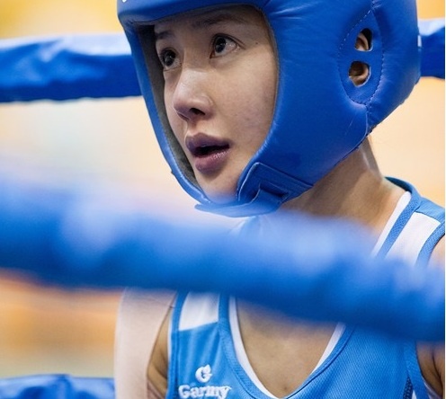 Ve dep dung manh cua hoa khoi boxing xu so kim chi hinh anh