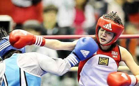 Lee Si Young cũng nằm trong thành phần thi đấu của boxing nữ Hàn Quốc tham dự Asiad 17 được tổ chức tại Incheon.