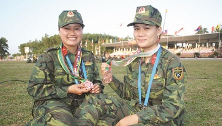 Chuyen ve nu xa thu co duyen voi huy chuong hinh anh