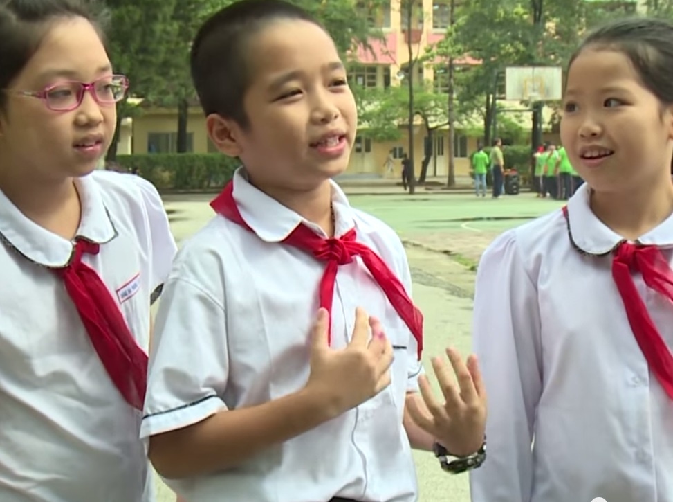 10X the hien tinh yeu trong truong hoc nhu the nao? hinh anh