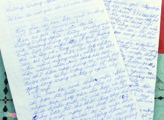 Bài văn dìa 8 mặt giấy.