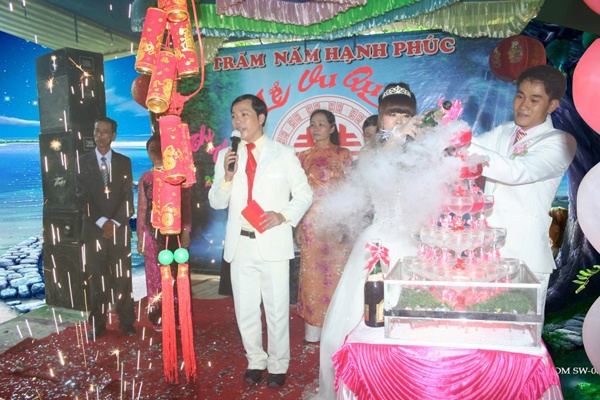 MC Đinh Như Huy.