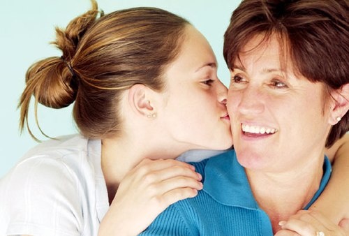 Lam cach nao de con tranh xa tro choi nha nghi nguy hiem hinh anh