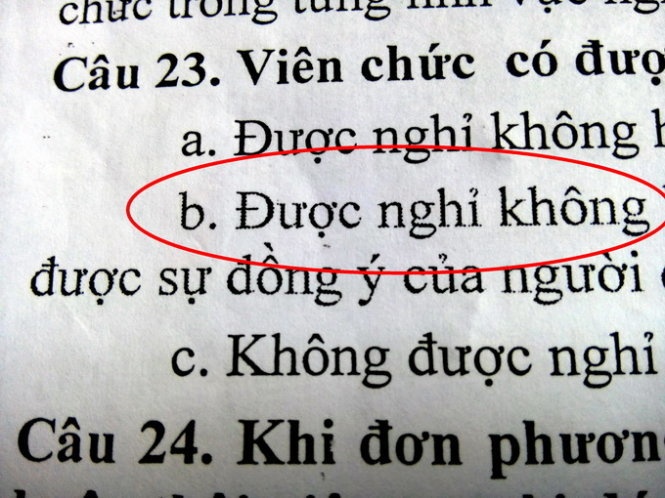 De thi vien chuc bi lo dap an: Van cong nhan ket qua hinh anh