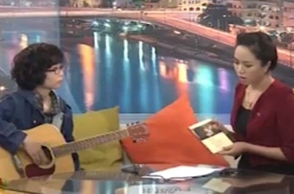 Clip giong hat ngot ngao cua co gai bi ung thu hinh anh