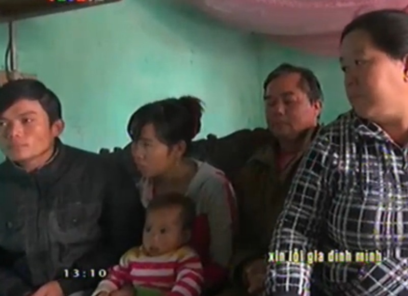 Loi xin loi cua e-kip chuong trinh 'vo chong hat rong' hinh anh