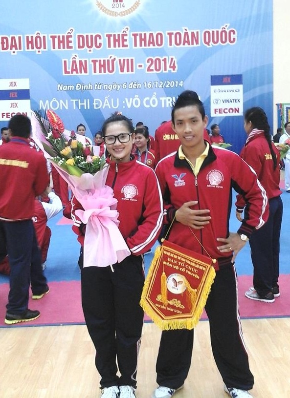 Trinh tham gia đại hội thể dục, thể thao toàn quốc.