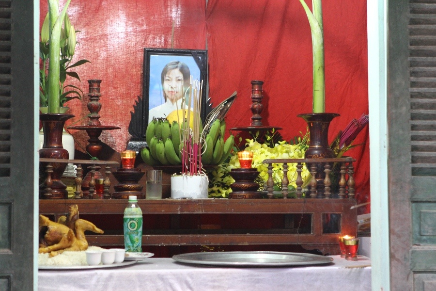 Di ảnh chị Loan khiến nhiều người bật khóc.