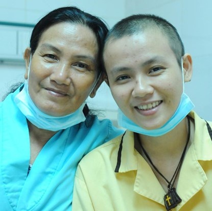 Dù phải chiến đấu với căn bệnh hiểm nghèo nhưng Ngọc Nữ vẫn luôn lạc quan.