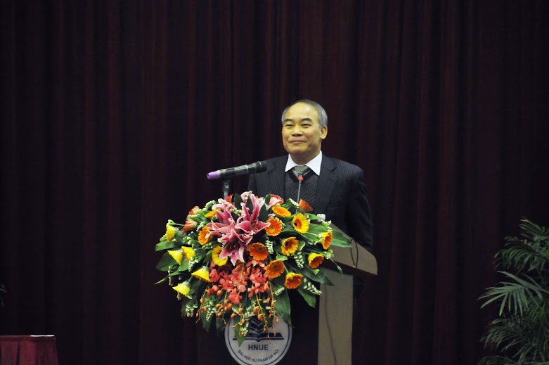 Thu truong giang bai cho ngan nguoi hinh anh