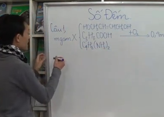 Clip ky luc truong Ngoai thuong giang bai gay sot hinh anh