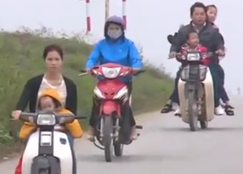 Clip ly do khong doi mu bao hiem hinh anh