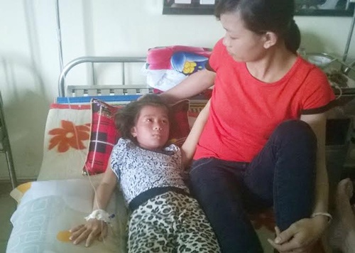 Em Mai Khánh Linh đang điều trị tại Khoa Chấn thương BVĐK tỉnh Hà Tĩnh.