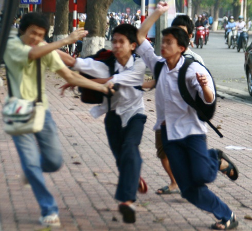 Truong hoc o TP HCM lap camera chong bao luc hoc duong hinh anh