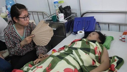 Nữ sinh ở Bệnh viện.