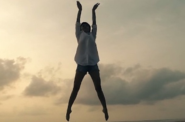 Clip dieu mua ben bo bien cua Ngoc Nu trong ‘Dieu uoc thu 7' hinh anh