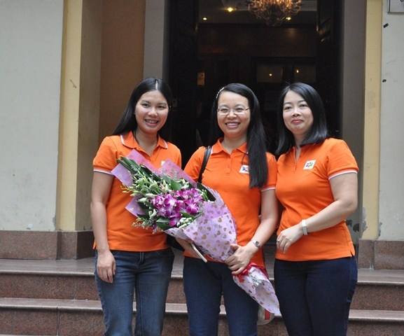 Chị Lê Minh Đức, Chu Thanh Hà và Vũ Mai Hương (từ trái qua).