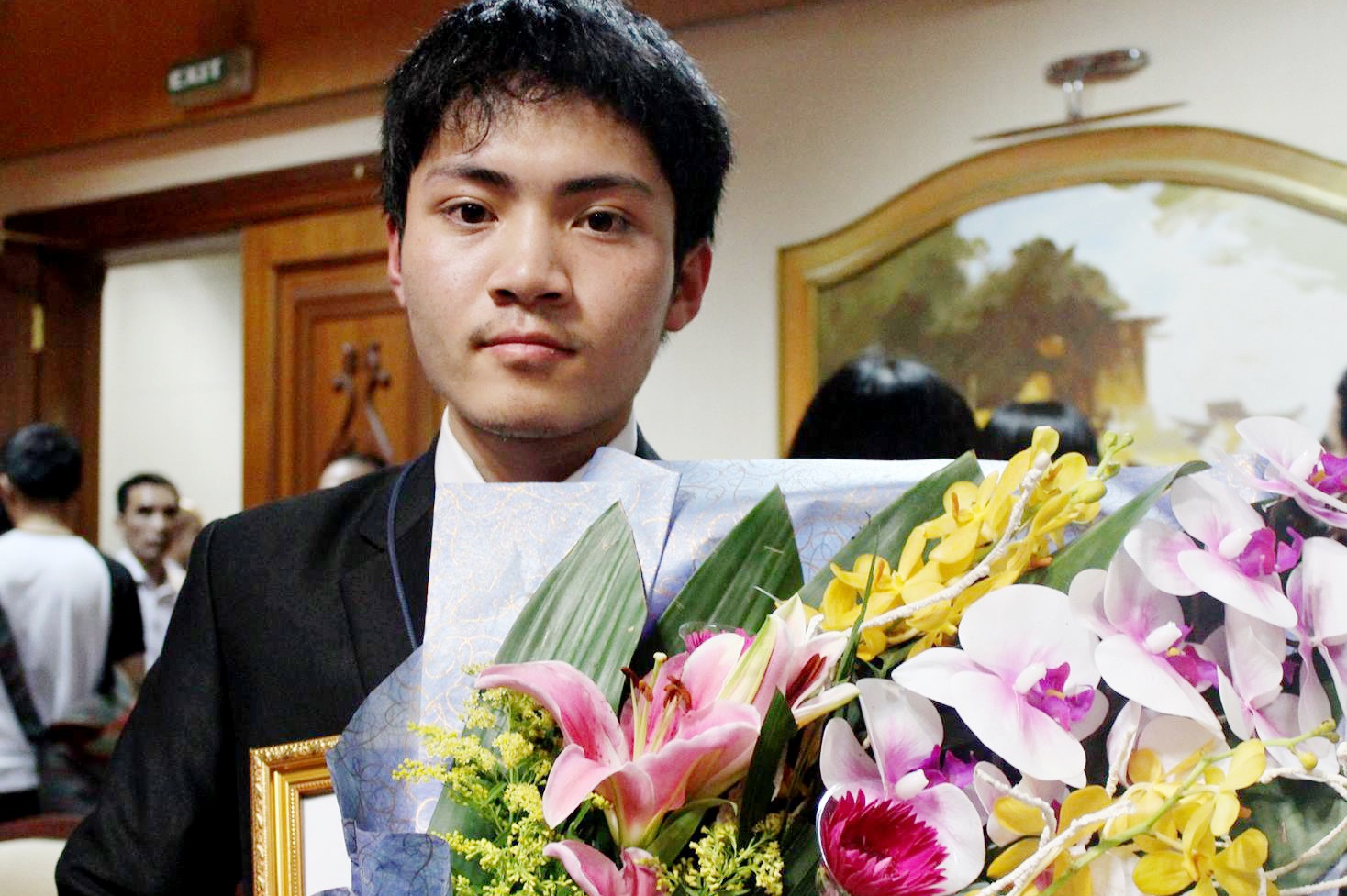 Chang trai vang Olympic Vat ly chau A biet doc tu 4 tuoi hinh anh