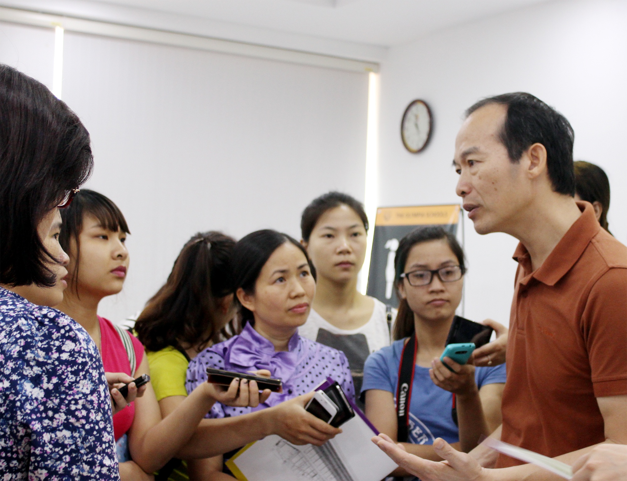 PGS.TS Lê Văn Hảo chia sẻ.