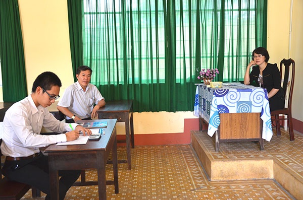 Hanh trinh dua cau hoc tro tu nha tu tro lai truong thi hinh anh