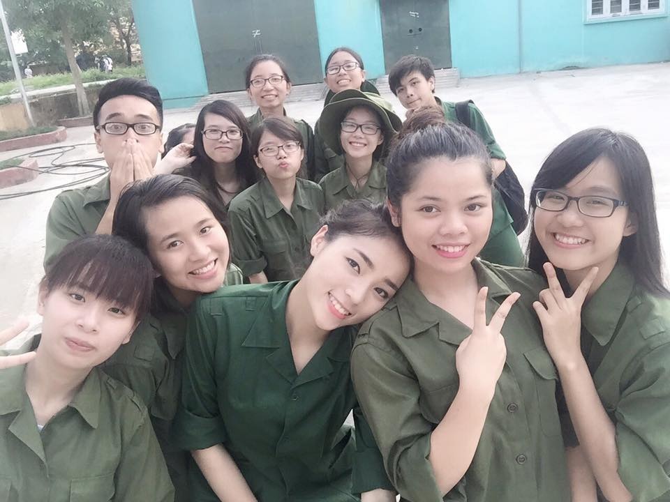 Kỳ Duyên vừa kết thúc khóa tập quân sự tại Xuân Hòa (Vĩnh Phúc).