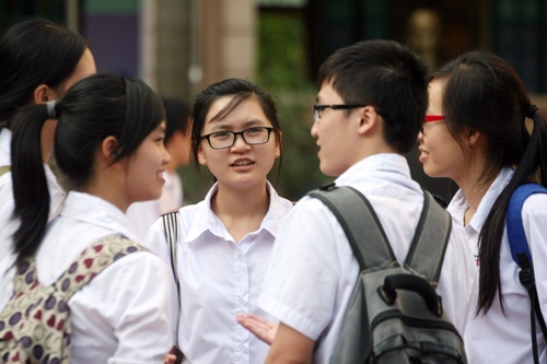 Thua Thien Hue cong bo diem thi, diem chuan vao lop 10 hinh anh