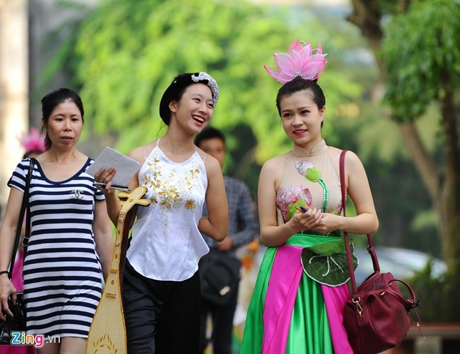 Hom nay, thi sinh bat dau thi nang khieu hinh anh