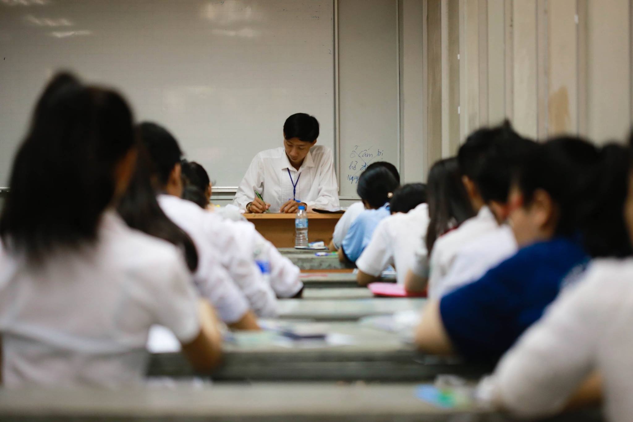 Thi sinh bi diem liet mon Ngu van vi… viet duoc vai dong hinh anh