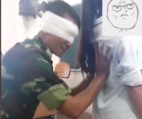 Xon xao clip thay day quan su bit mat so nu sinh hinh anh