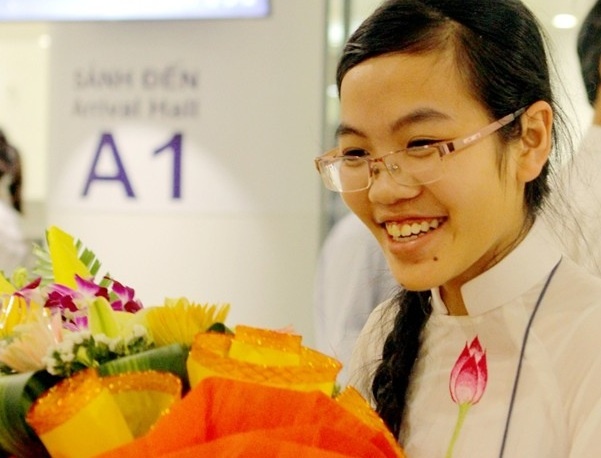 Nu sinh Viet gianh giai dac biet Olympic Vat ly quoc te hinh anh