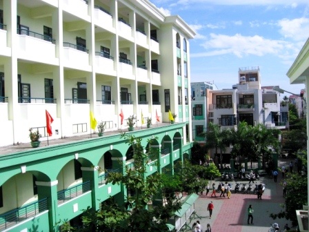 Cap hon 3 ty dong khuyen hoc cho tan sinh vien hinh anh