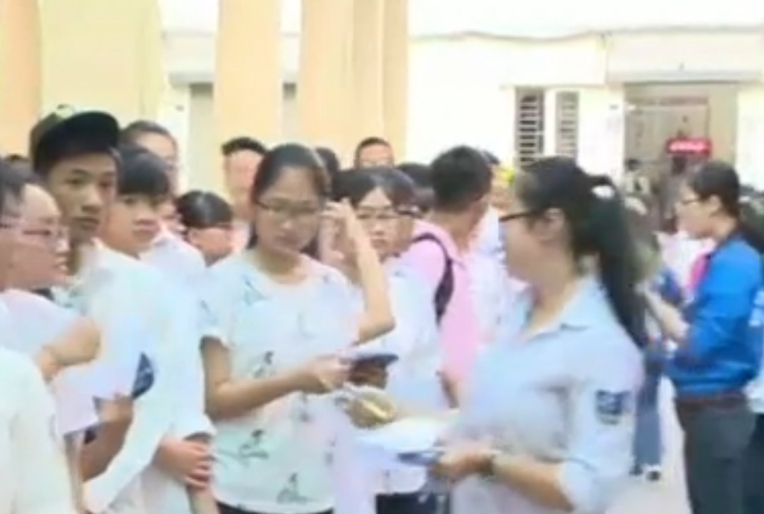 Con 4 ngay ket thuc dot xet tuyen nguyen vong 2 hinh anh