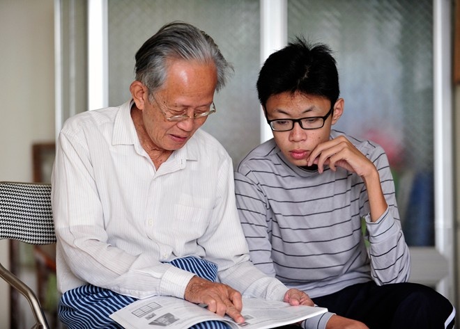 Hoàng Thân và ông Cung Văn Hóa. Ảnh: Hoàng Anh.