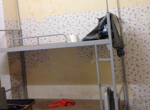 Thi do dai hoc, tan sinh vien doi mat noi lo phong tro hinh anh