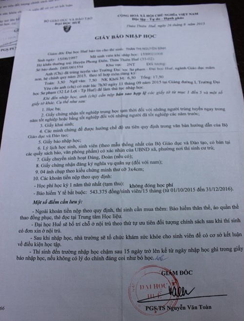 Thí sinh Thân Thị N. B có giấy báo nhập học nhưng khi làm thủ tục nhập học lại nhận thông báo rớt do hạnh kiểm trung bình.