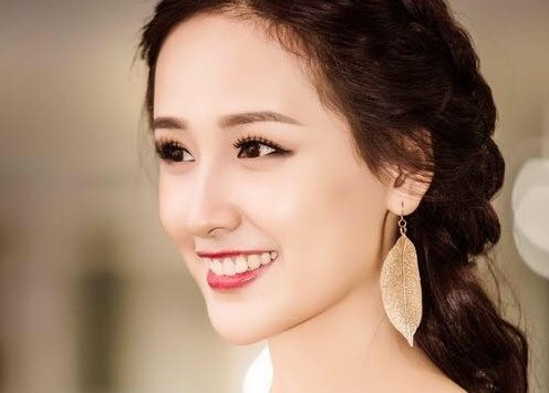 Hoa hau nao hoc gioi nhat? hinh anh