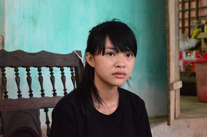 DH Cong nghe TP HCM cap hoc bong cho nu sinh sai ly lich hinh anh