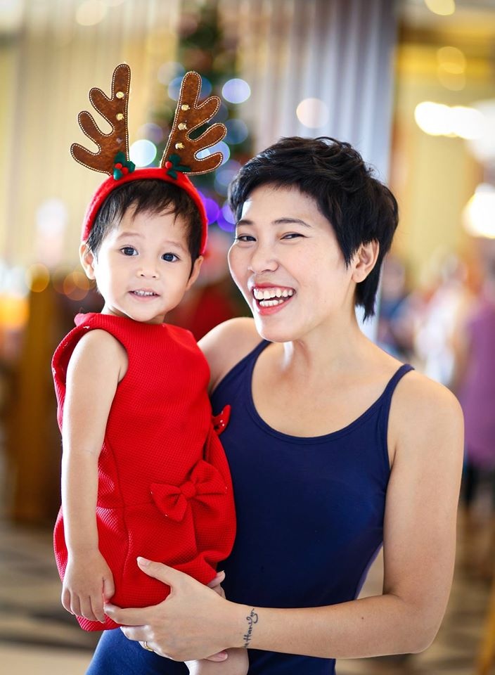 Chị Uyên cho rằng trẻ học tại nhà sẽ có cơ hội học mọi điều cần thiết cho cuộc sống hơn là đến trường học những kiến thức không thiết thực.
