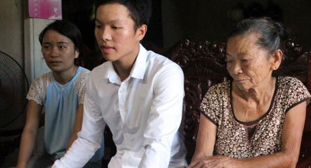 Thi sinh thieu than thi quan doi: 'Em rat hoang mang' hinh anh