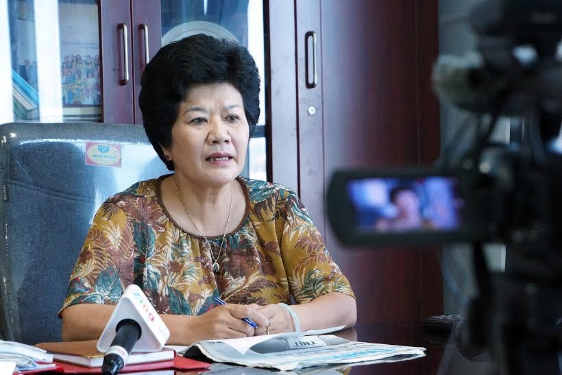 Giao vien dung coi trong tien luong hon tinh yeu con tre hinh anh