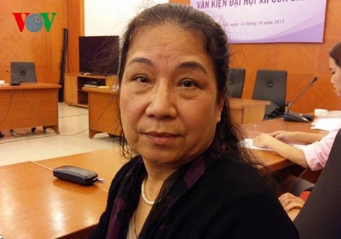 Bà Nguyễn Thị Cúc, ủy viên Ban Chấp hành Hội nữ trí thức Việt Nam.