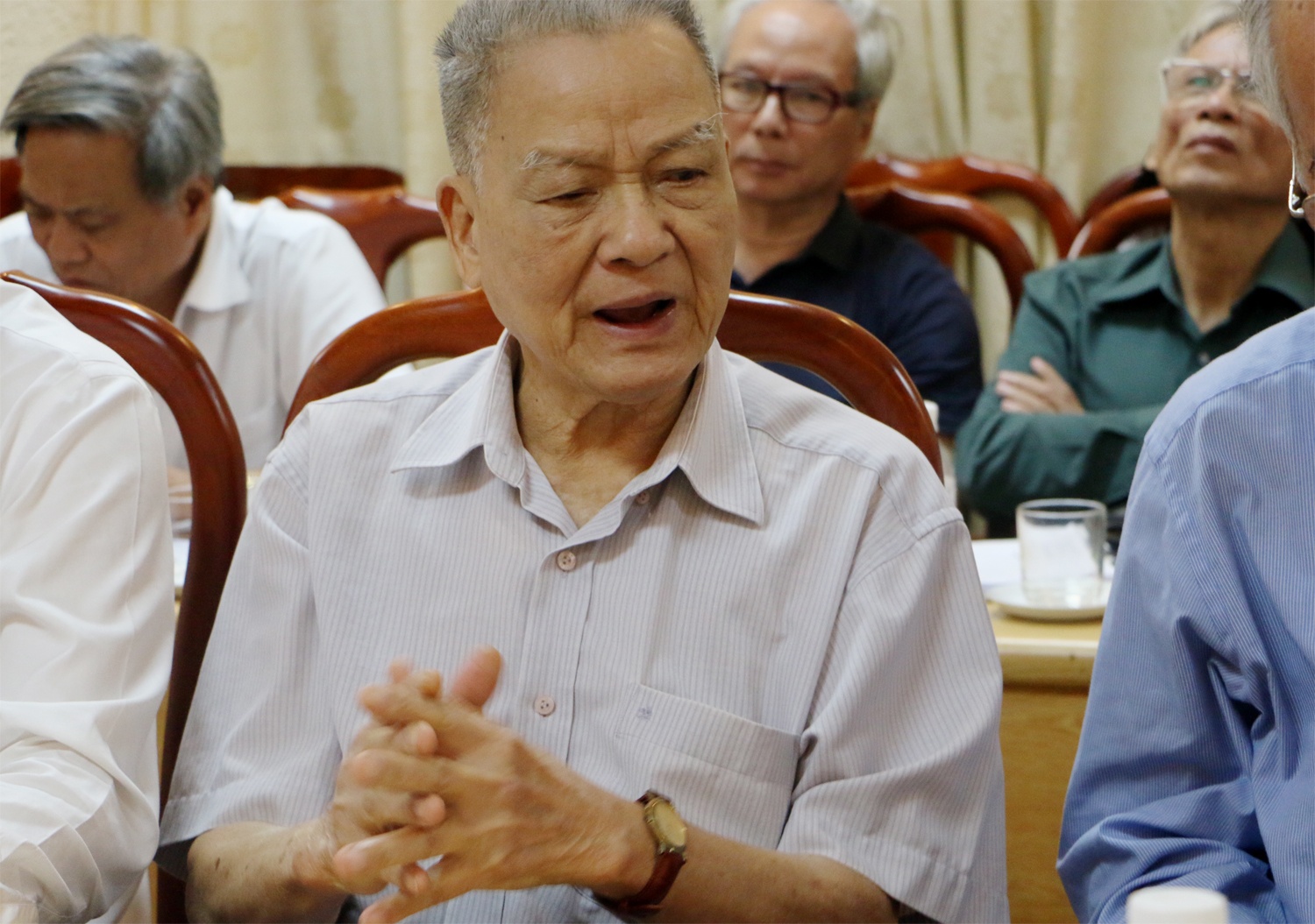 Nhập mô tả cho d