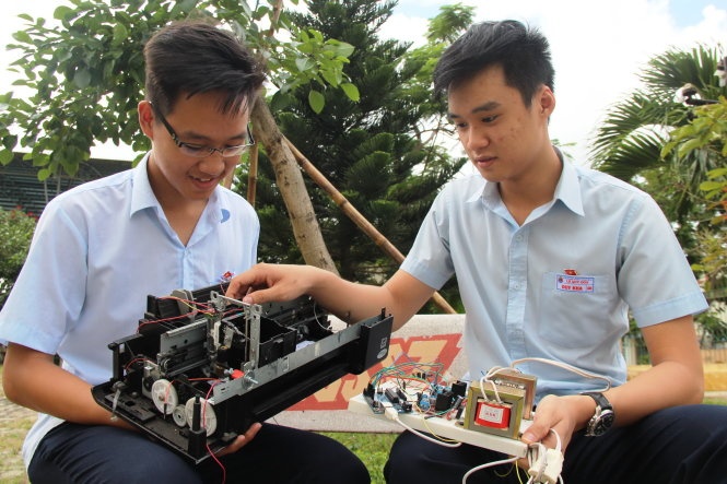 May in mini cho nguoi khiem thi hinh anh