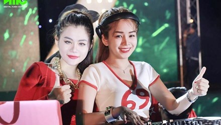 Goc khuat nghe DJ: Dang sau con sot ao hinh anh
